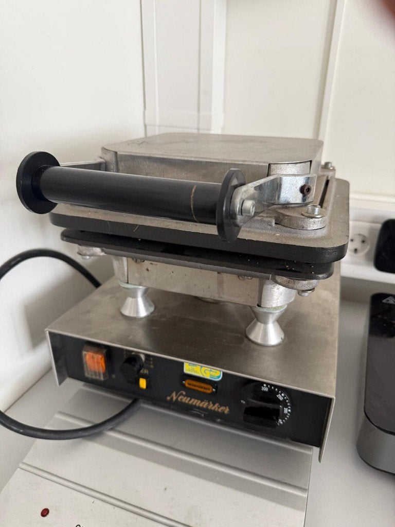 Neumärker Horeca Tosti-apparaat / Sandwichmaker, Ophalen, Gebruikt