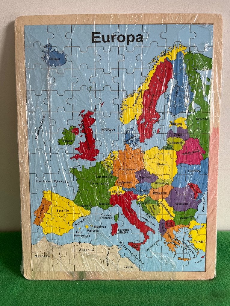 Europa puzzel van hout (96 st), Nieuw, Van hout, 6 jaar of ouder, Meer dan 50 stukjes