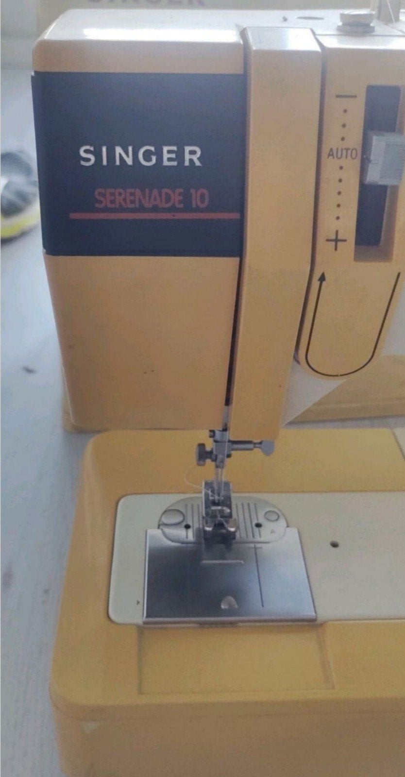 Klassieke Singer Serenade 10 Naaimachine met Toebehoren, Ophalen of Verzenden, Gebruikt, Naaimachine, Singer