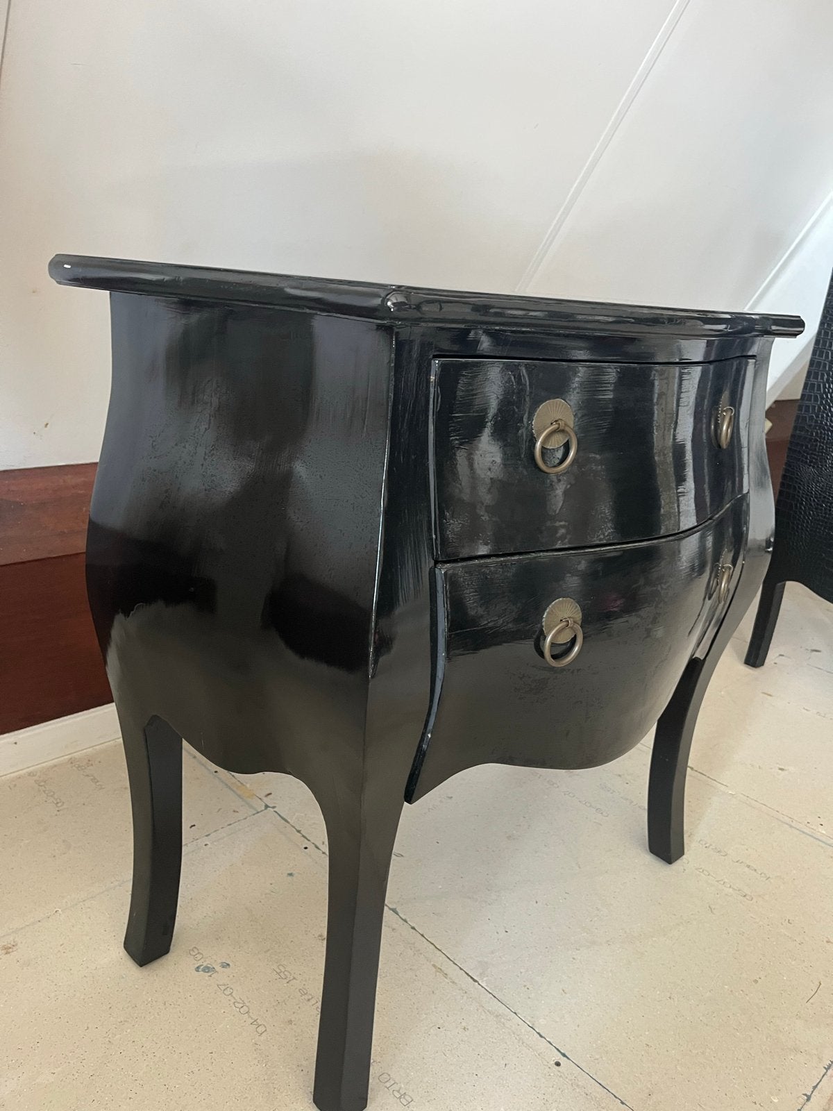 Zwart gelakte commode met 2 lades, Antiek en Kunst, Ophalen