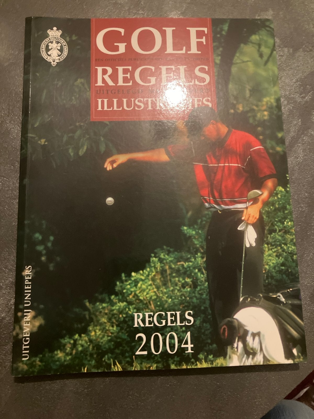 Golfregels uitgelegd met 100 illustraties (2004), Ophalen of Verzenden, Zo goed als nieuw, Balsport
