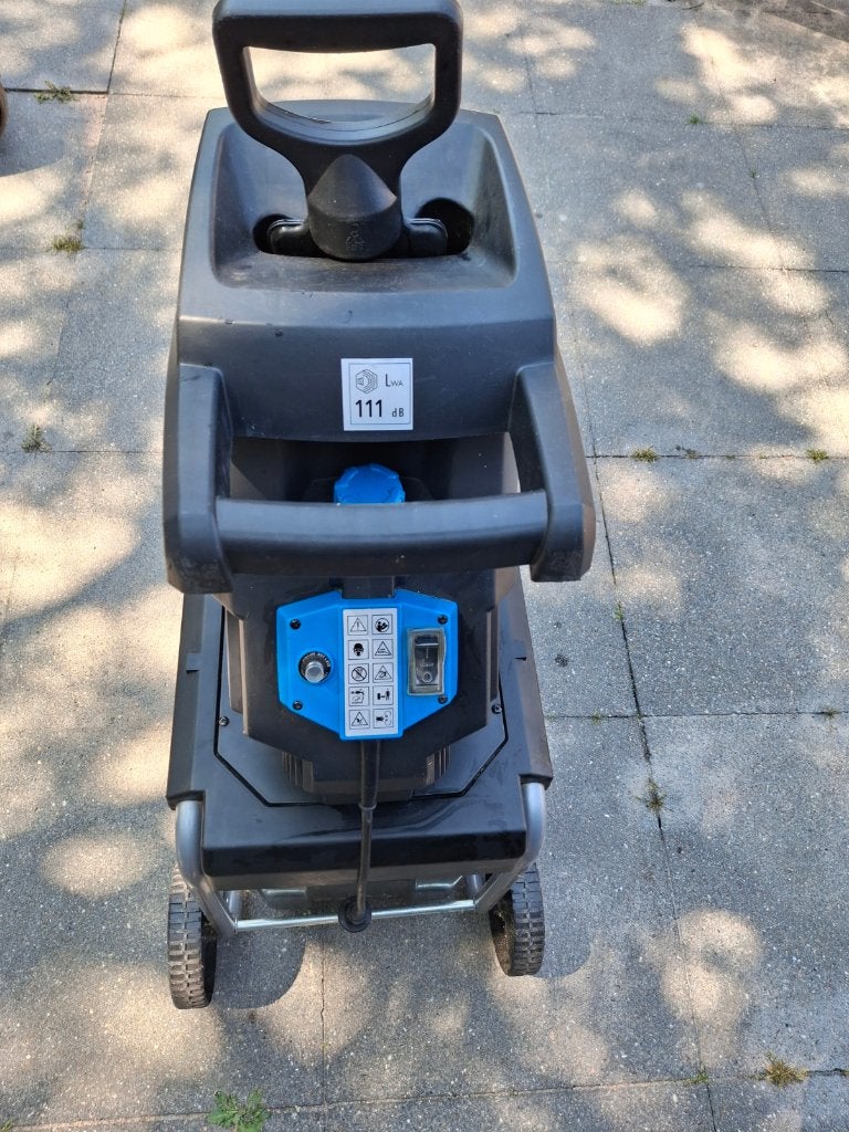 Elektrische Takkenversnipperaar  H-2500K 2500W, Ophalen, Gebruikt, Met opvangbak, Gamma