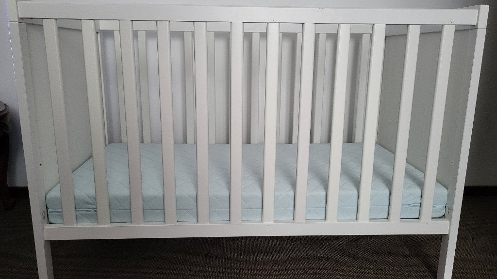 Ikea wit babybedje, Ophalen, Zo goed als nieuw, Ledikant