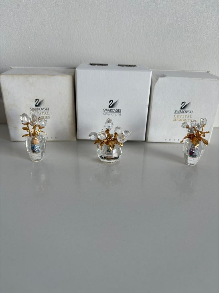 Swarovski bloemenset goud, Verzamelen, Swarovski, Ophalen of Verzenden, Zo goed als nieuw, Figuurtje