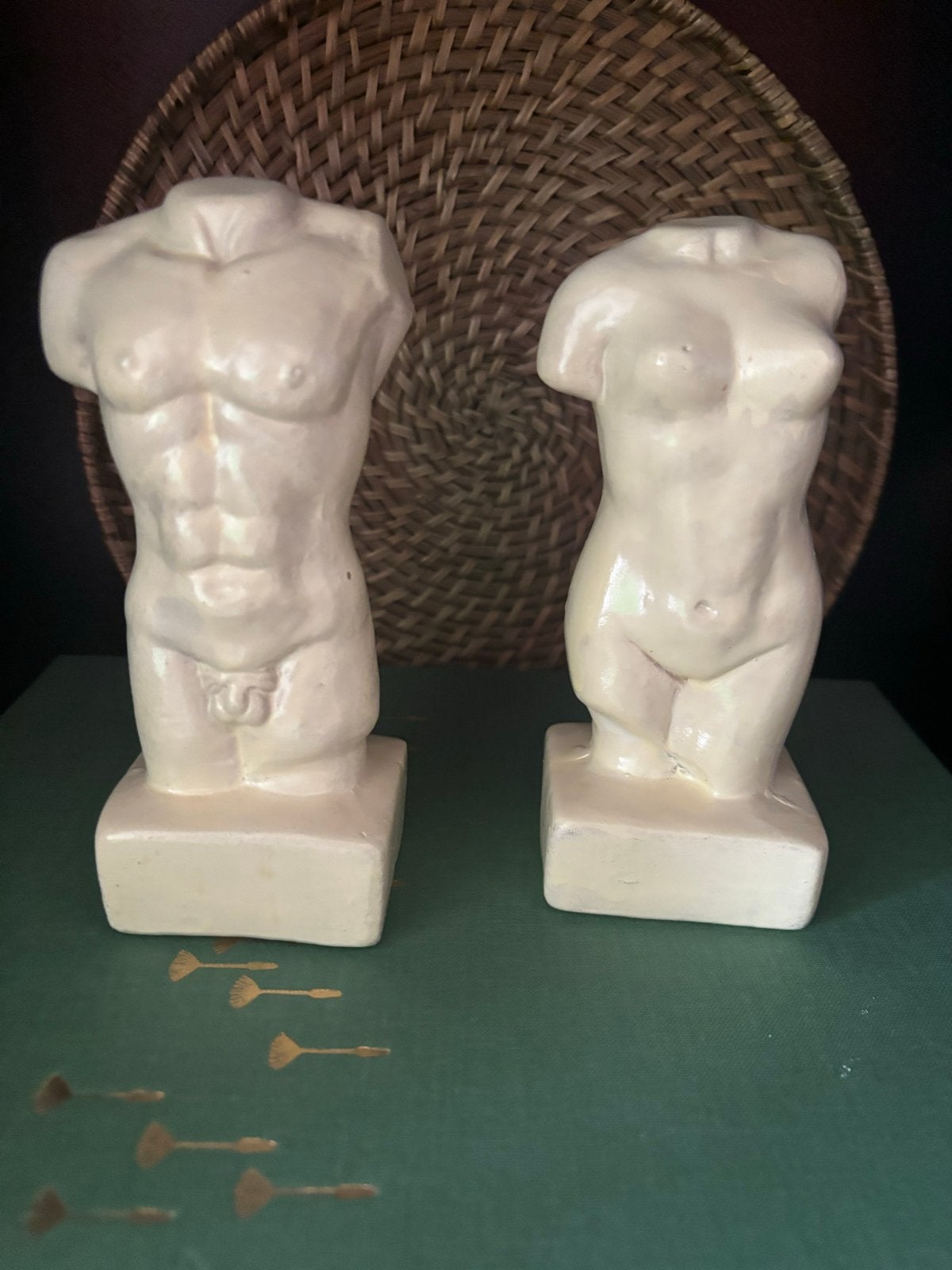 Set van 2 Torso Beelden: Man en Vrouw, Crèmekleurig, Groep mensen, Gips, Ophalen of Verzenden, Handgemaakt