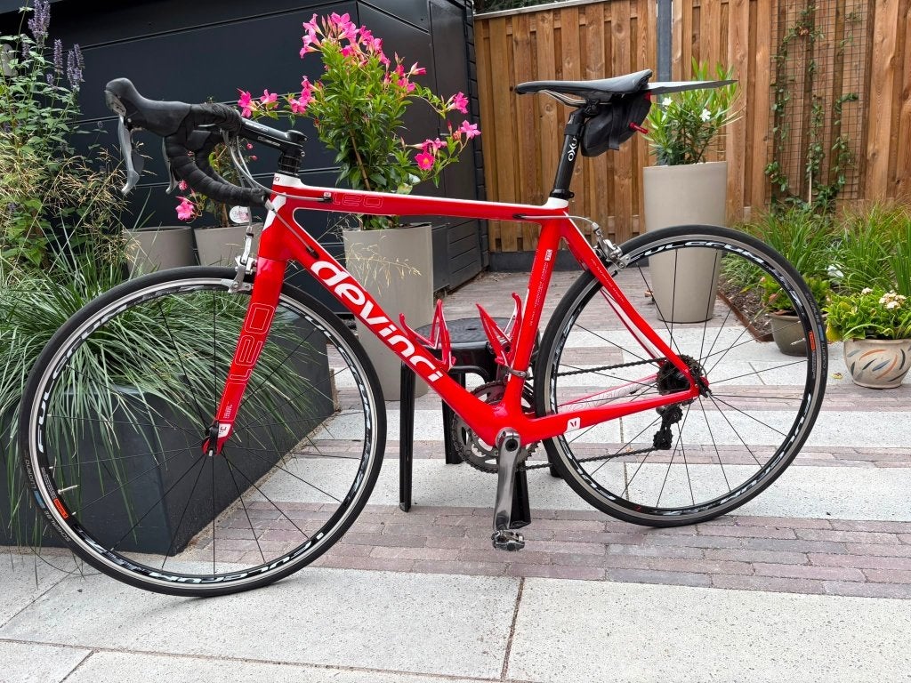 Carbon Devinci Leo racefiets – Shimano 105 – nieuwstaat, Fietsen en Brommers, 28 inch, Gebruikt, Velgrem, Meer dan 20 versnellingen