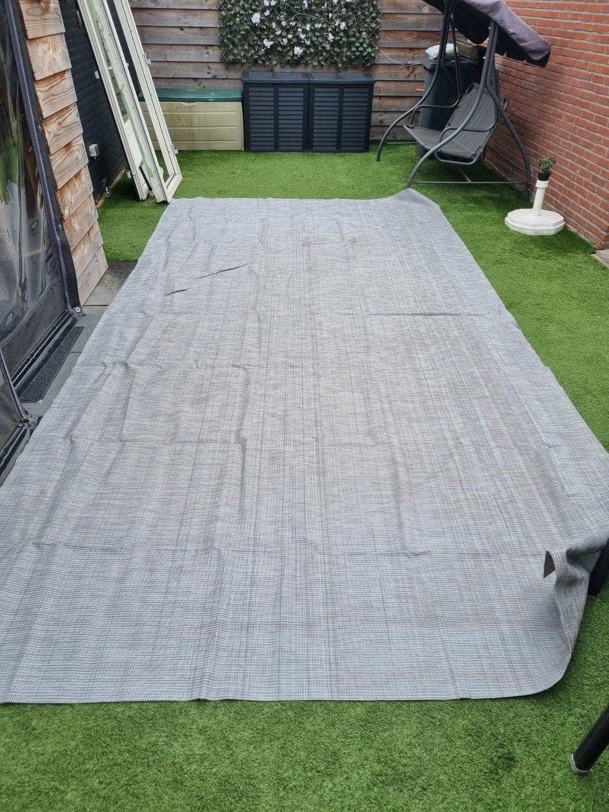Grondtapijt grijs 250x500 mtr., Ophalen, Zo goed als nieuw