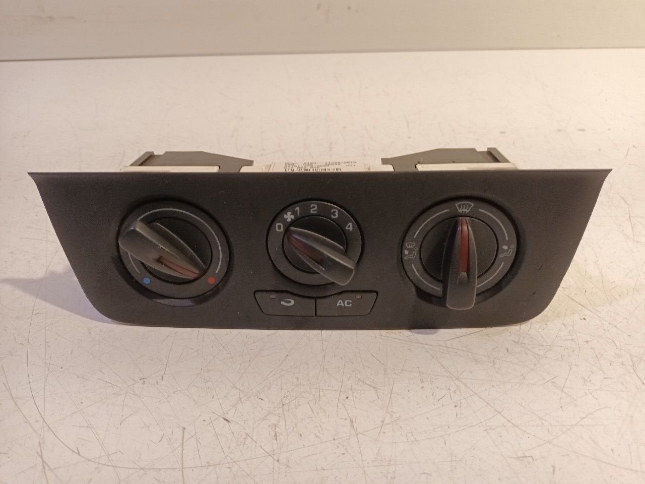 Bedieningspaneel kachel Seat Ibiza, Onderdelen@venauto.nl, Van der Ven Autorecycling B.V., Gebruikt, Ettenseweg 76, 4706 PB Roosendaal, The Netherlands