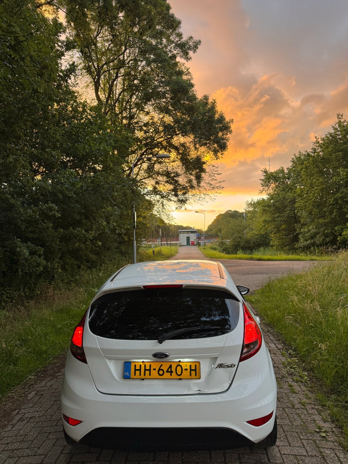 Ford Fiësta 1.0 48KW/65PK 5D 2015 Wit, Auto's, Ford, Bedrijf, Fiësta, Benzine, A, Hatchback, Handgeschakeld, Origineel Nederlands