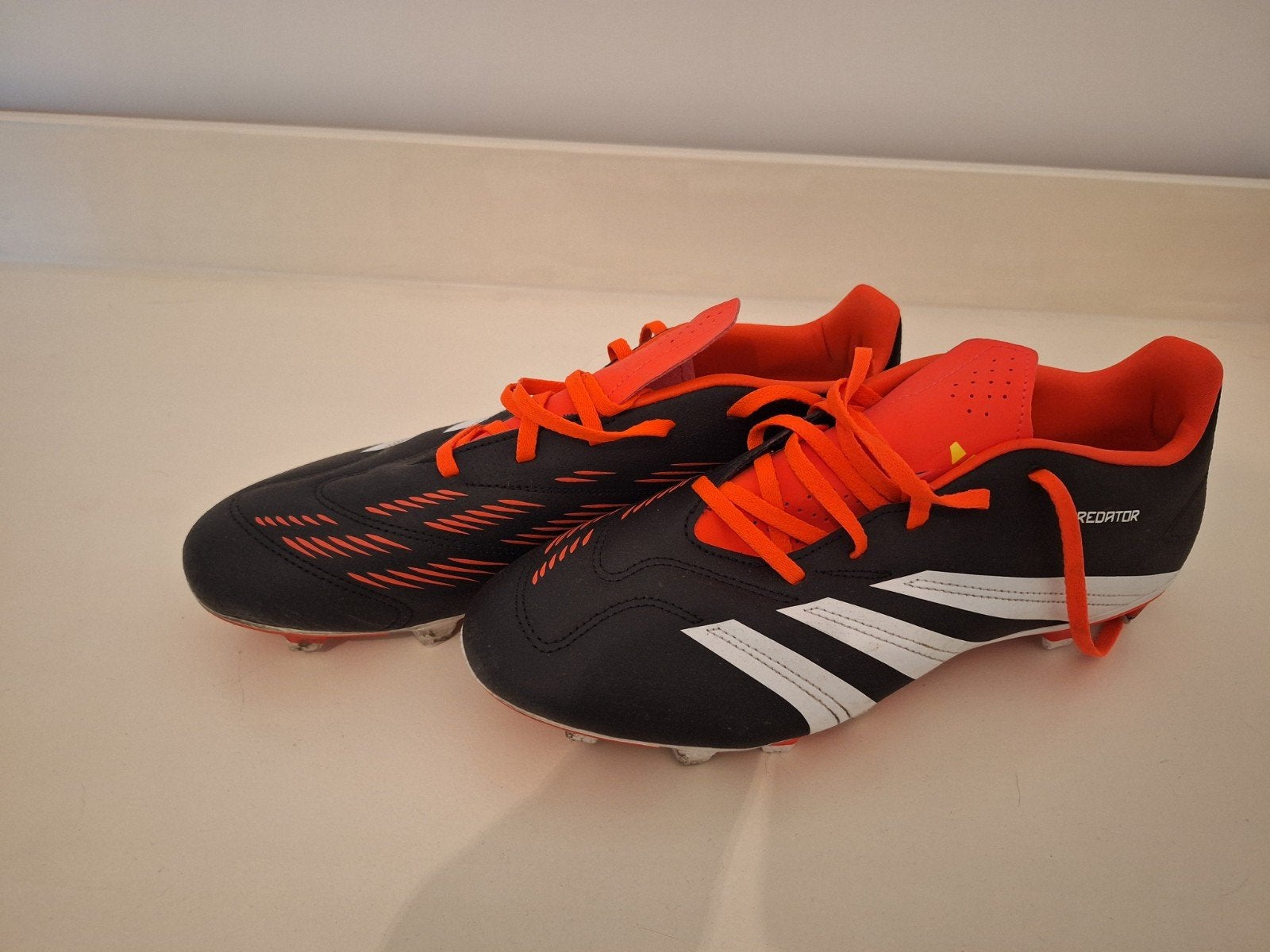 Voetbalschoenen adidas predator maat 46, Sport en Fitness, Voetbal, Maat XS of kleiner, Ophalen, Nieuw, Schoenen