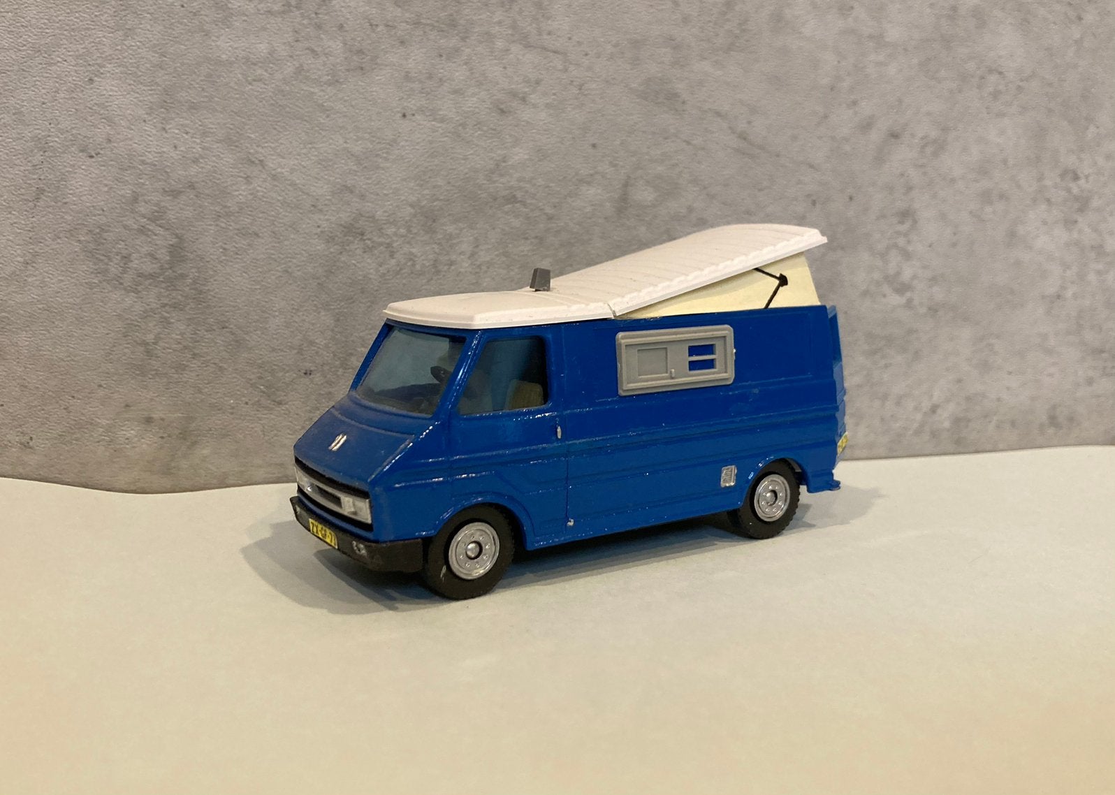 Miniatuur camper Citroën C 35, Ophalen of Verzenden, Gebruikt, Bus of Vrachtwagen