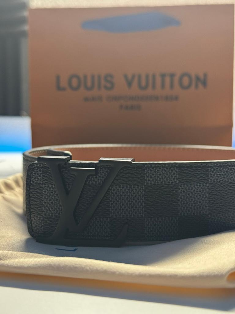 Louis vuitton, Verzenden, Zo goed als nieuw, Zwart