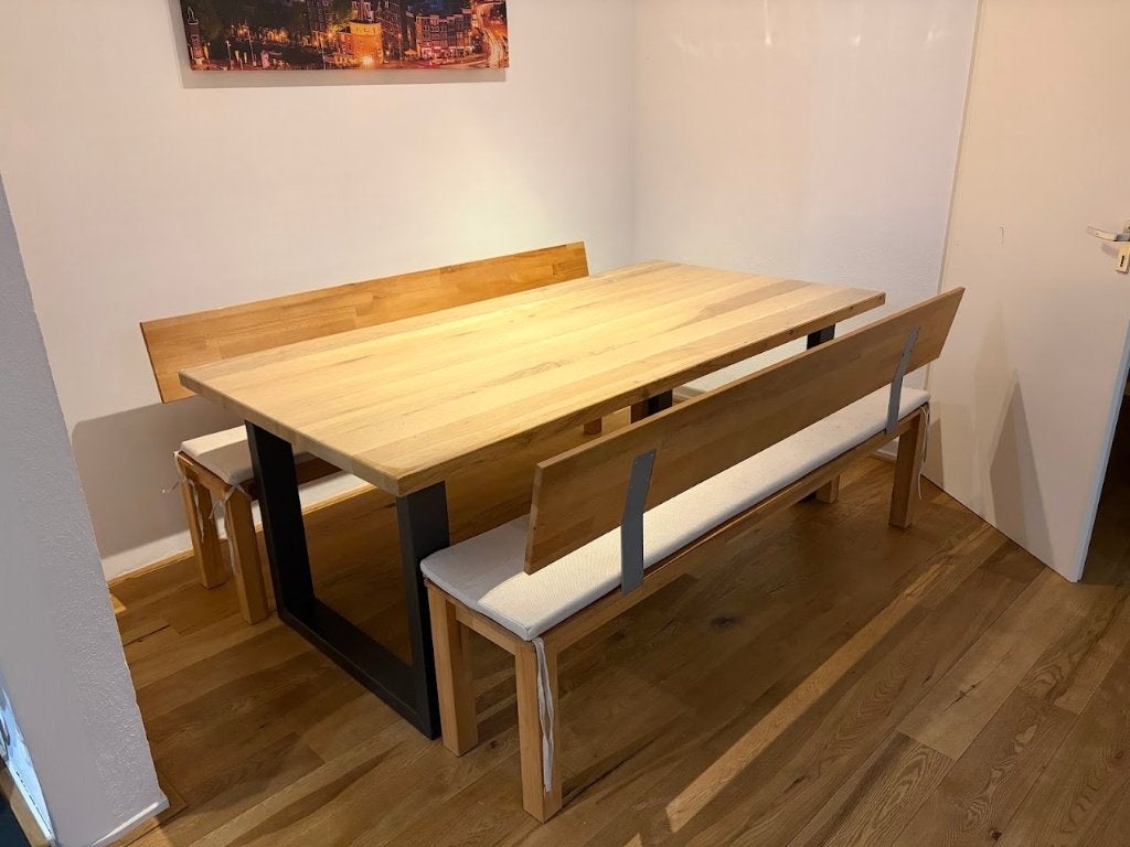 Eikenhouten eettafel met twee banken, Huis en Inrichting, Ophalen, Modern, Industrieel, 50 tot 100 cm, Zo goed als nieuw