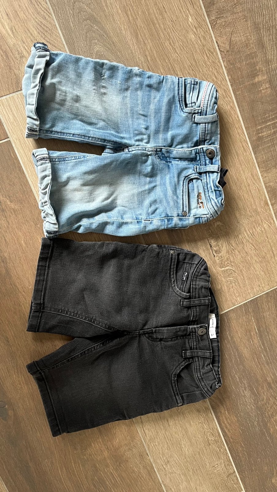 2x Name it jongens korte broek jeans 122 blauw 128 zwart, Ophalen of Verzenden, Zo goed als nieuw, Jongen, Broek