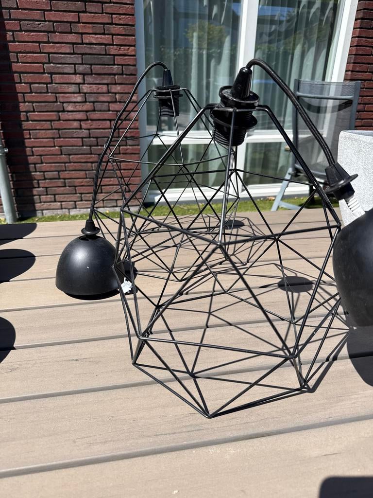 2x IKEA Lampenkap Zwart Draadstaal, Ophalen, Gebruikt, 25 tot 50 cm, Zwart