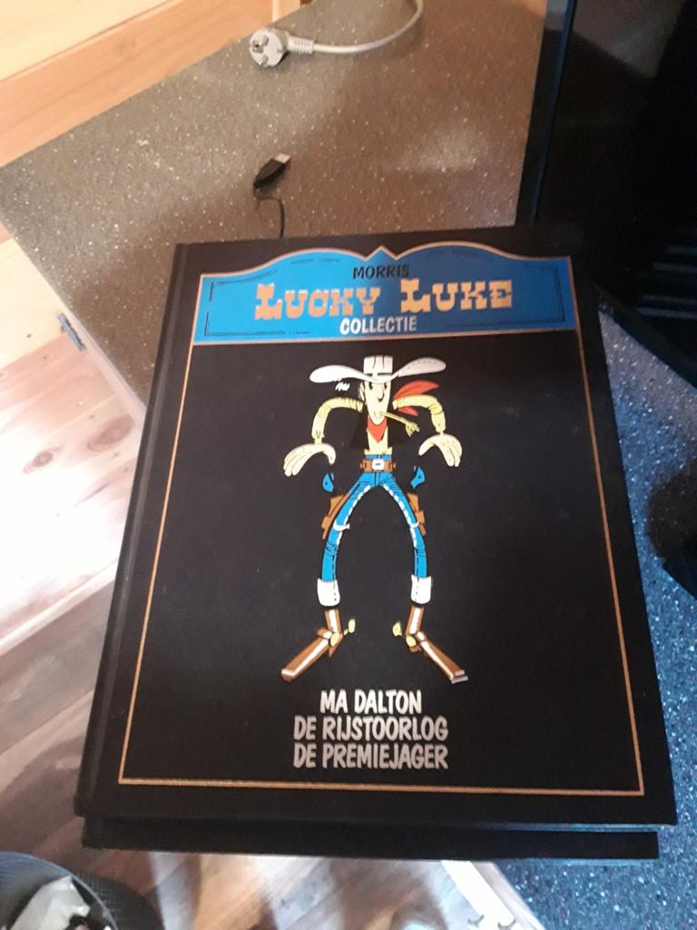 Lucky Luke Collectie Hardcover 10 boeken, Boeken, Stripboeken, Meerdere stripboeken, Ophalen of Verzenden, Gelezen