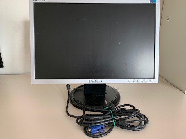 Samsung SyncMaster 923NW Monitor - 19 inch, Ophalen, Kantelbaar, Samsung, VGA