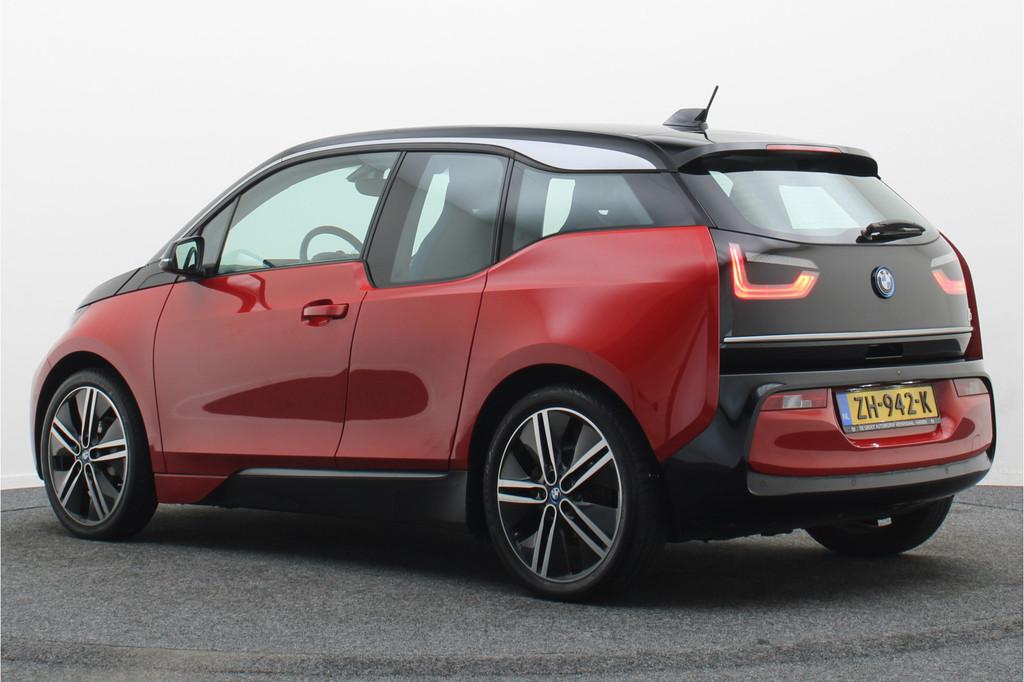 BMW i3 Executive Edition 120Ah 42 kWh Warmtepomp, SOH 93%, C, Automaat, Zwart, 4 stoelen, 170 pk