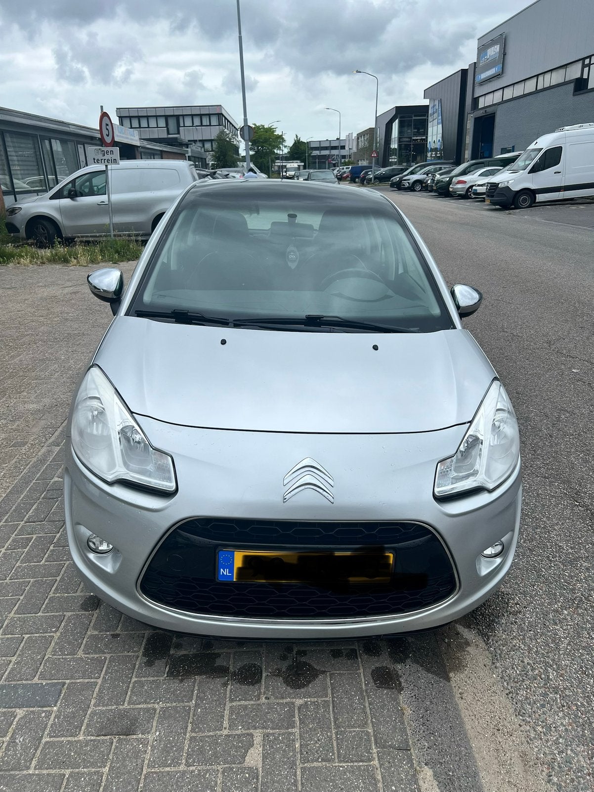 Citroën C3 1.4i 75pk 2012 Grijs, Auto's, Citroën, Voorwielaandrijving, Stof, Zwart, 4 cilinders