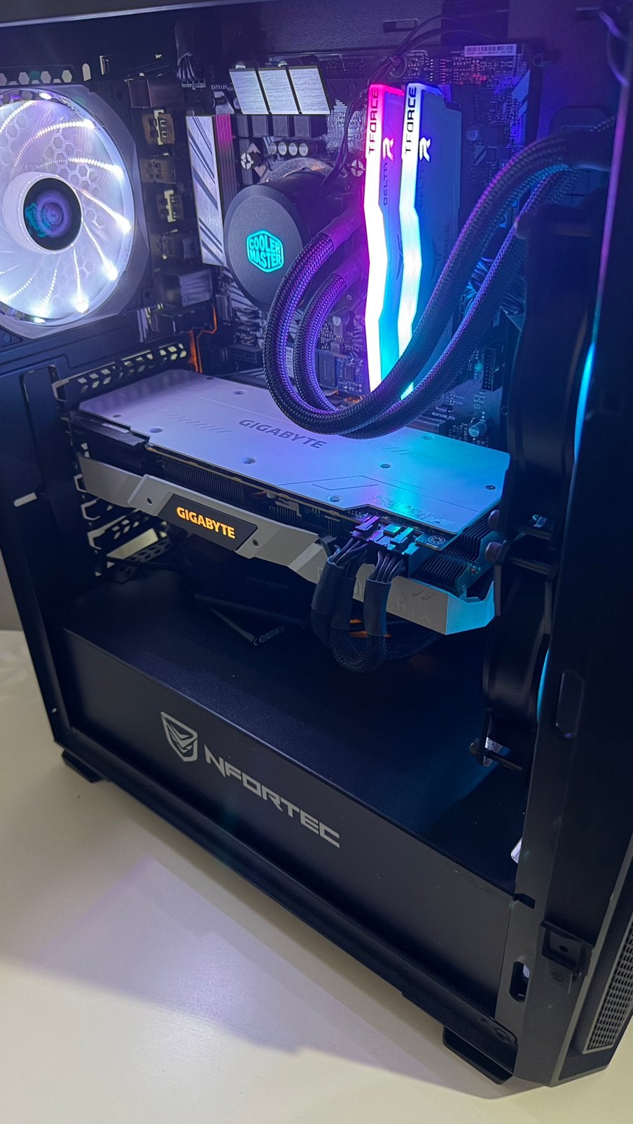 Gaming PC – RTX 2070 Super / i5-9600KF / 16GB RAM / 450gbSSD, Ophalen, Zo goed als nieuw, Gaming, SSD