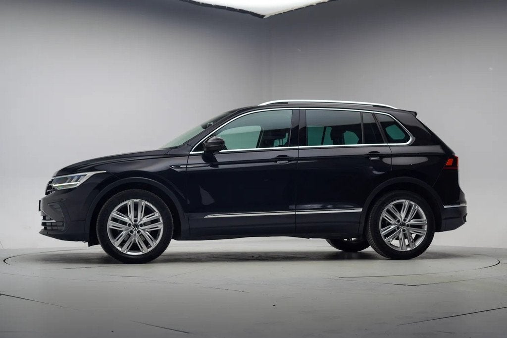 Volkswagen Tiguan 1.5 TSI Life Business [ LED Virtual Navi A, 4 cilinders, Zwart, Origineel Nederlands, Handgeschakeld