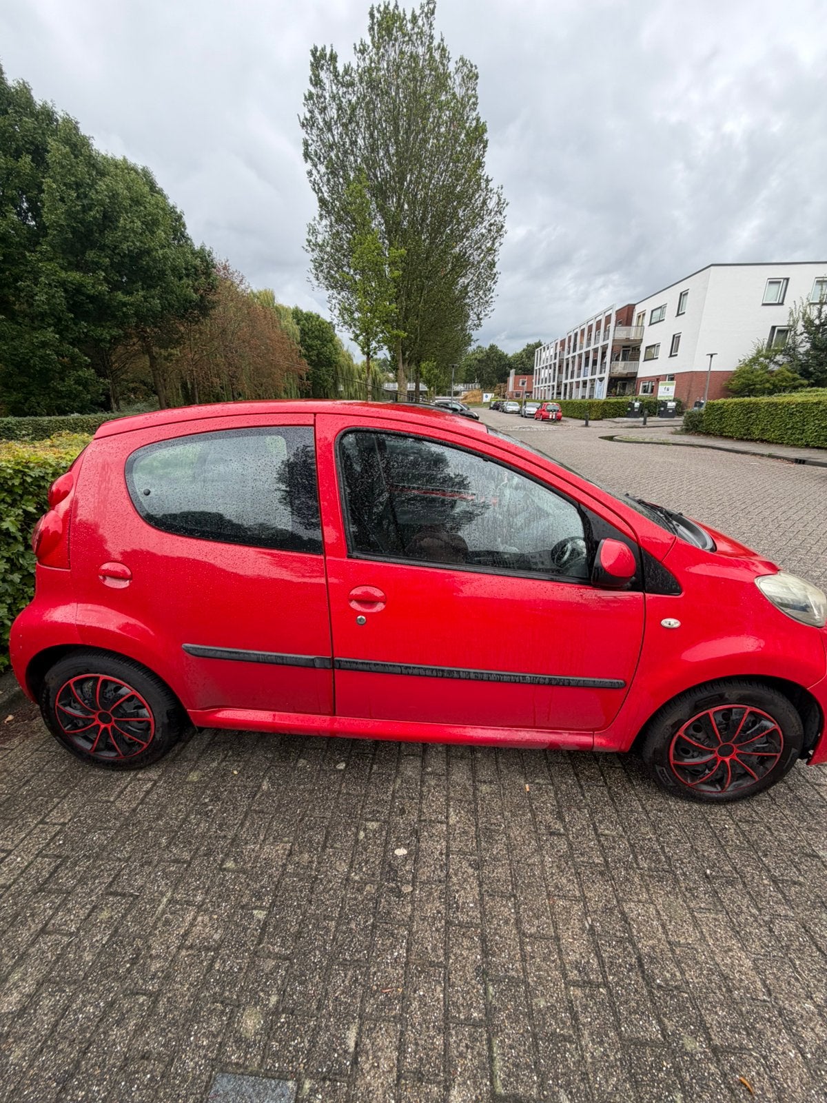 Peugeot 107 1.0 12V 5DR 2010 Rood, Voorwielaandrijving, 4 stoelen, 68 pk, Origineel Nederlands