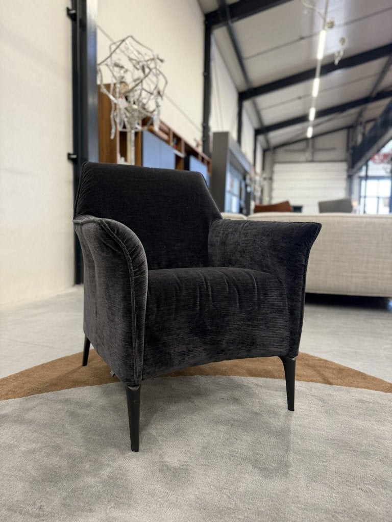 Nieuw Leolux Mayuro Fauteuil zwart velour stof design stoel, Leolux, Info@leolux.nl, Minder dan 75 cm, Nieuw