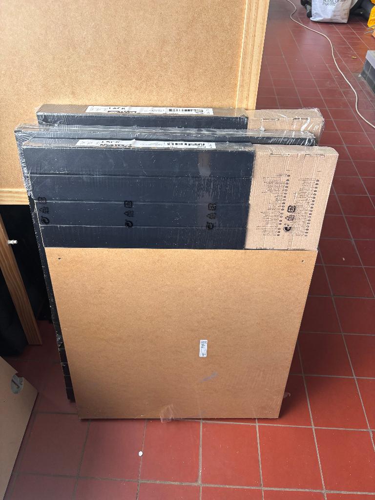 IKEA Lack Bijzettafel Zwart, Huis en Inrichting, Overige materialen, Vierkant, Nieuw, 55 tot 75 cm