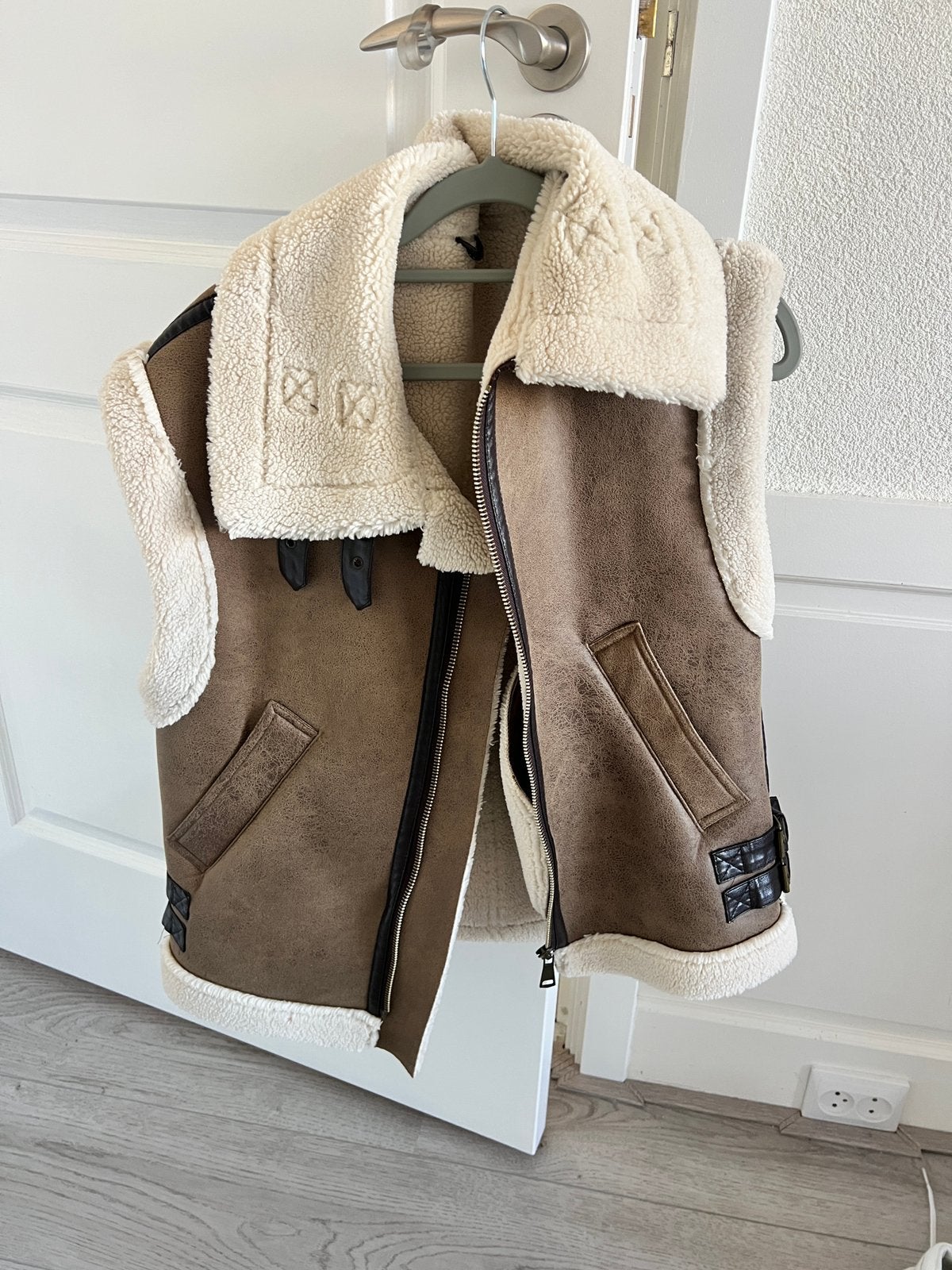 teddy gilet bruin/beige, Kleding | Dames, Ophalen of Verzenden, Zo goed als nieuw, Beige
