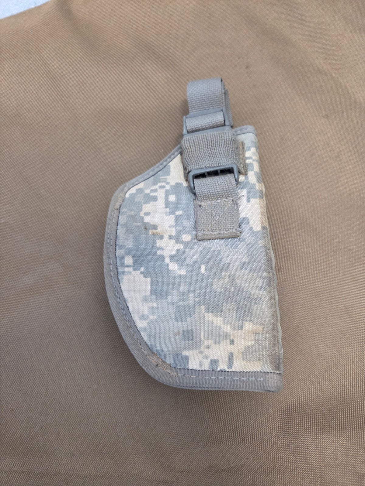 UCP digicam pistool holster, Verzamelen, Militaria | Algemeen, Ophalen of Verzenden, Landmacht, Amerika