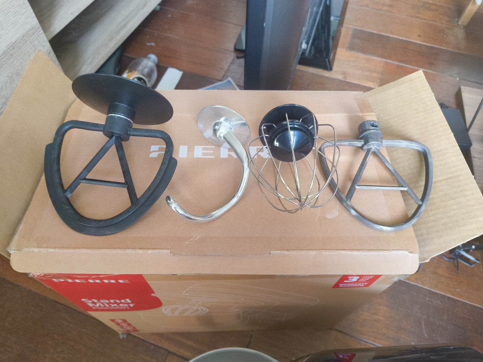 Pierre Stand Mixer PSMS0001 - Zo goed als nieuw, 4 liter of meer, Ophalen of Verzenden, Zo goed als nieuw, 3 snelheden of meer
