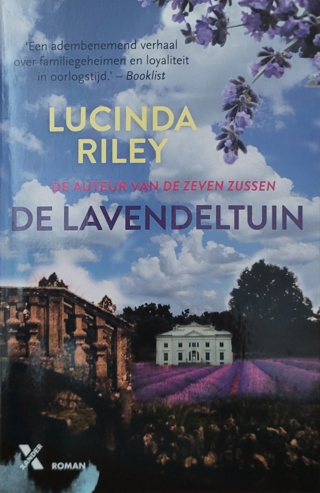 Lucinda Riley - De Lavendeltuin & De Verborgen Belofte, Ophalen of Verzenden, Zo goed als nieuw, Lucinda Riley, Nederland