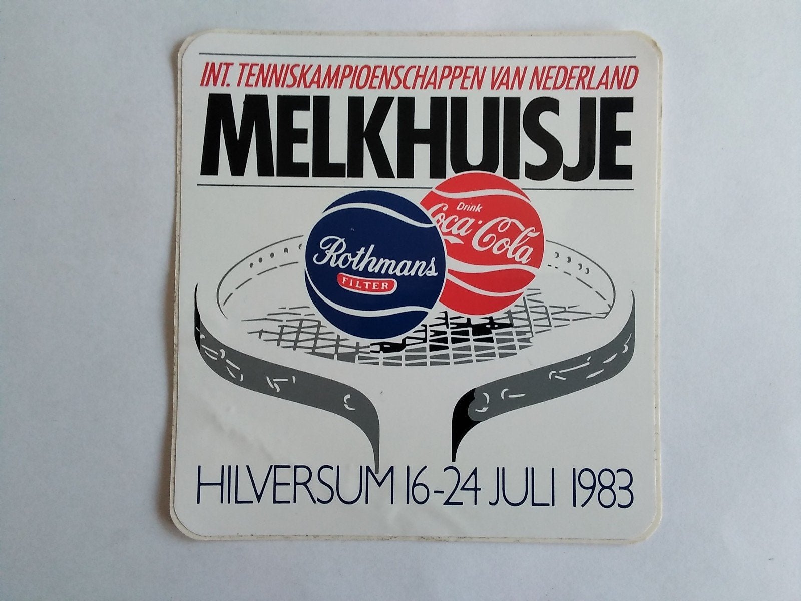 Sticker Melkhuisje Hilversum tennis 1983, Verzamelen, Verzenden, Zo goed als nieuw