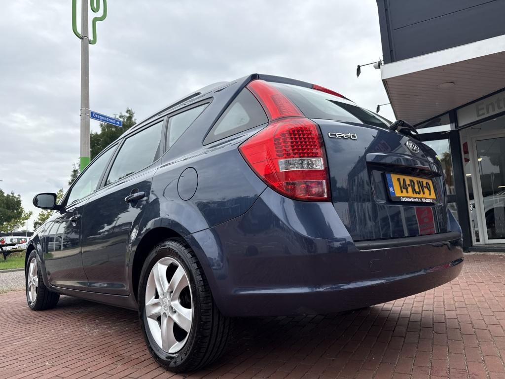 Kia cee'd Sporty Wagon 1.4 CVVT Seven | +nw APK | Sportief |, Auto's, Kia, Euro 5, Gebruikt, 4 cilinders, 1396 cc
