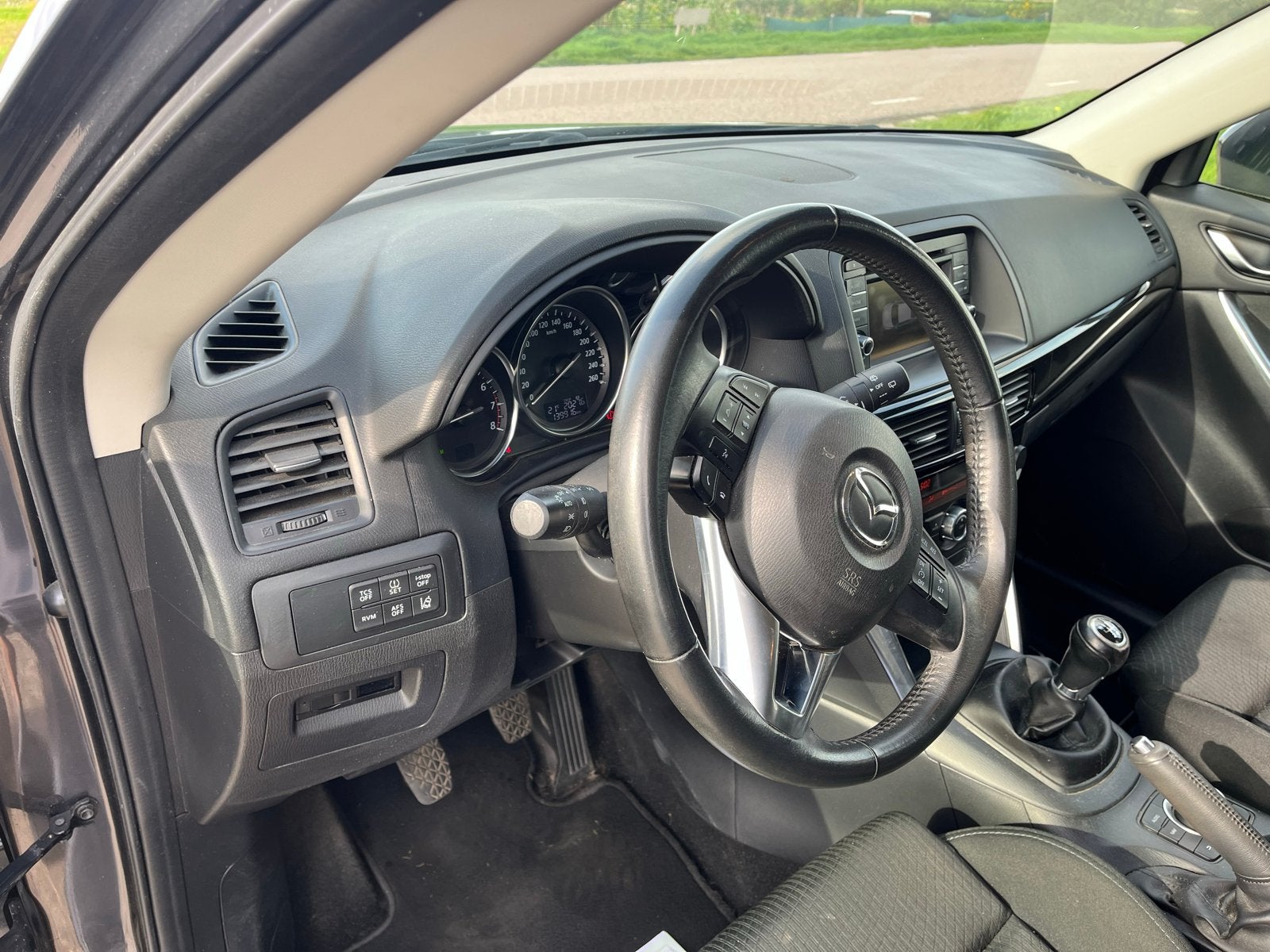 Foto 17 van Mazda CX-5 2.0 121KW 2WD 2013 Grijs