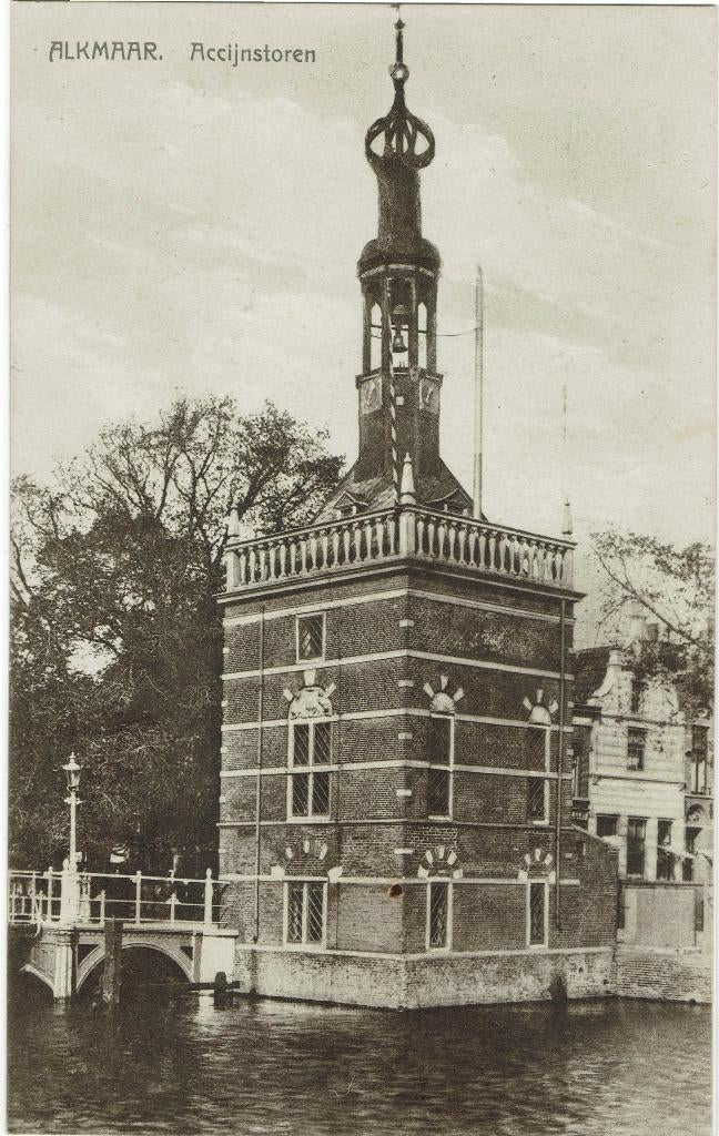 Alkmaar – Accijnstoren. Gelopen Amsterdam 192x(?)., Ophalen of Verzenden, 1920 tot 1940, Gelopen, Noord-Holland