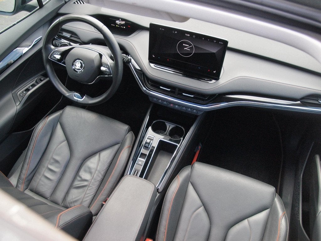 Skoda Enyaq iV 80 | Panoramadak | Camera | Head-Up Display |, Auto's, Skoda, Automaat, Achterwielaandrijving, Gebruikt, 80 kWh