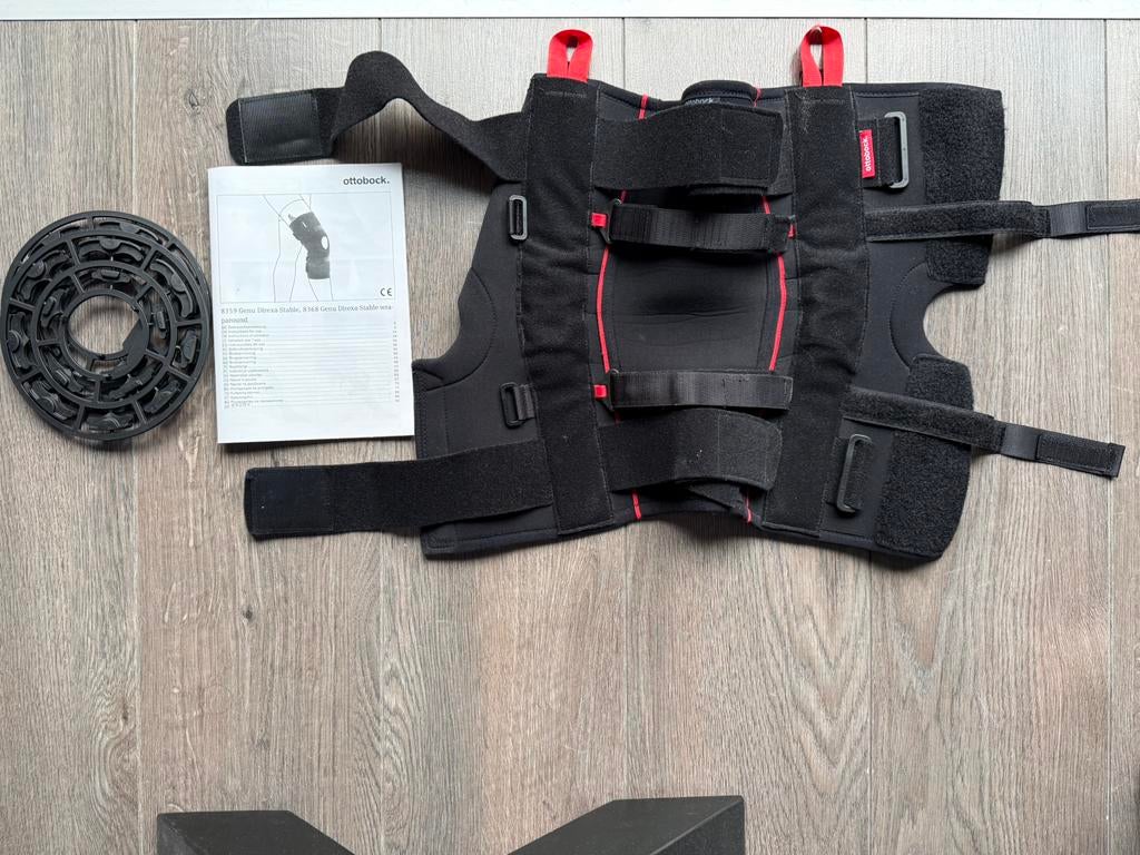 Knie brace Ottobock 8368 Large, Diversen, Ophalen, Zo goed als nieuw