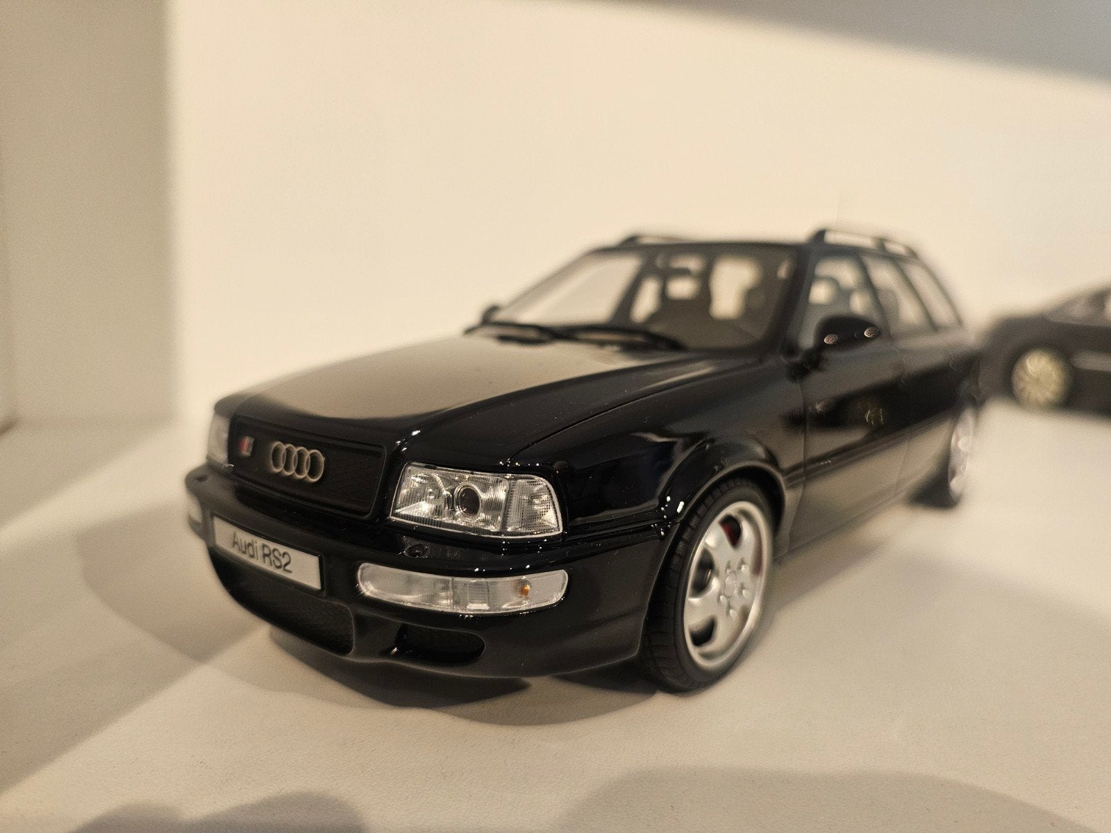 OTTOMOBILE OT831B AUDI RS2 1:18 Modelauto, Ophalen of Verzenden, Zo goed als nieuw, Auto, OttOMobile