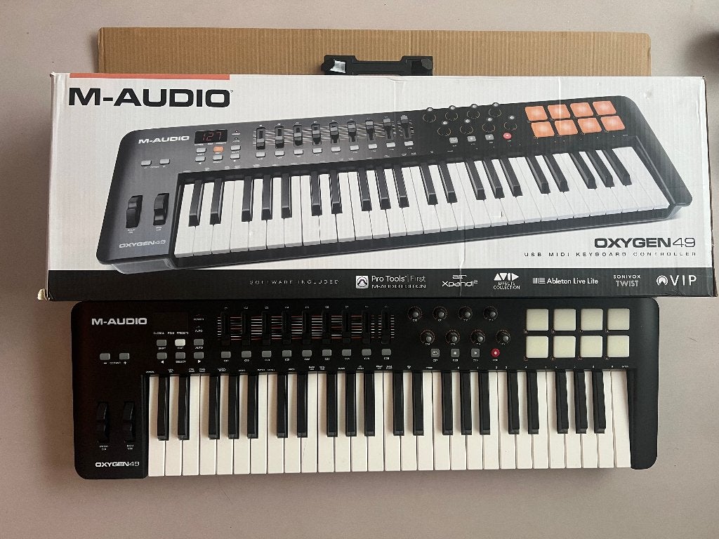 M-Audio Oxygen 49 MIDI keyboard – €1 per toets!, Ophalen of Verzenden, Zo goed als nieuw, 49 toetsen, Overige merken