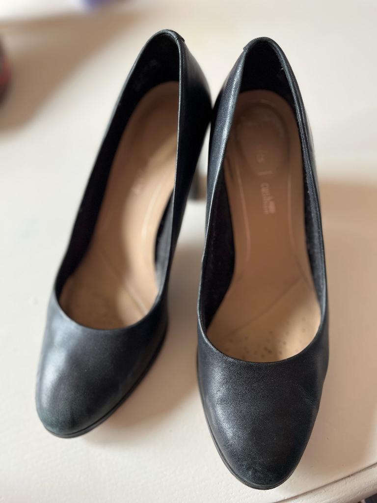 Clarks pumps, Pumps, Zwart, Ophalen of Verzenden, Clarks