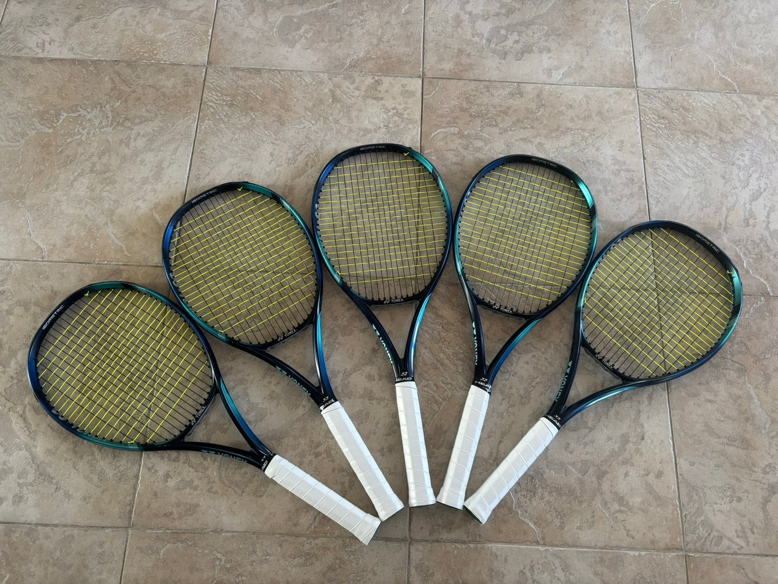 5 Yonex Ezone tennisrackets, Gebruikt, L4, Racket, Ophalen