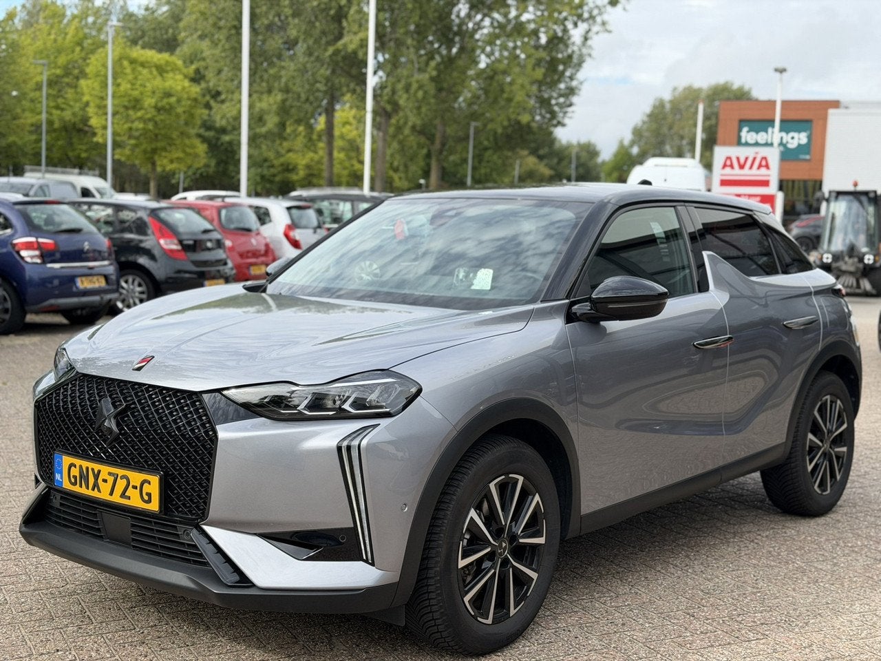 DS DS 3 Hybride 136pk Performance Line Automaat|Navigatie|Ca, Auto's, Automaat, Gebruikt, 1199 cc, Automatische klimaatregeling