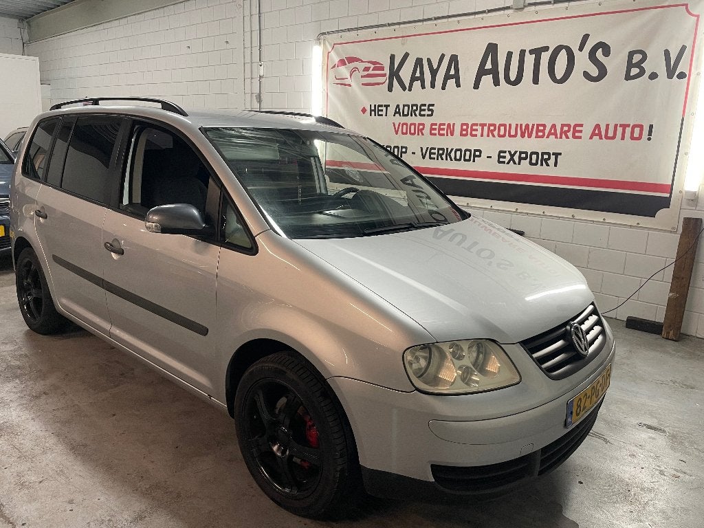 Volkswagen Touran 1.6 7-PERSOONS, 4 cilinders, 7 stoelen, Origineel Nederlands, Handgeschakeld