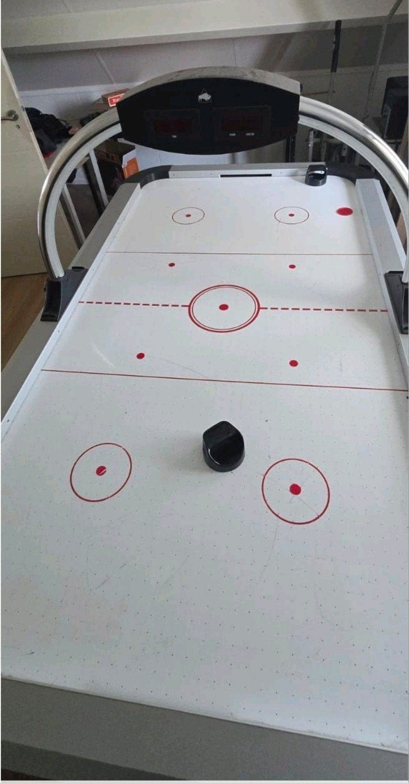 Airhockeytafel Hurricane met elektronische scoreteller, Een of twee spelers, Ophalen, Gebruikt, Hurricane