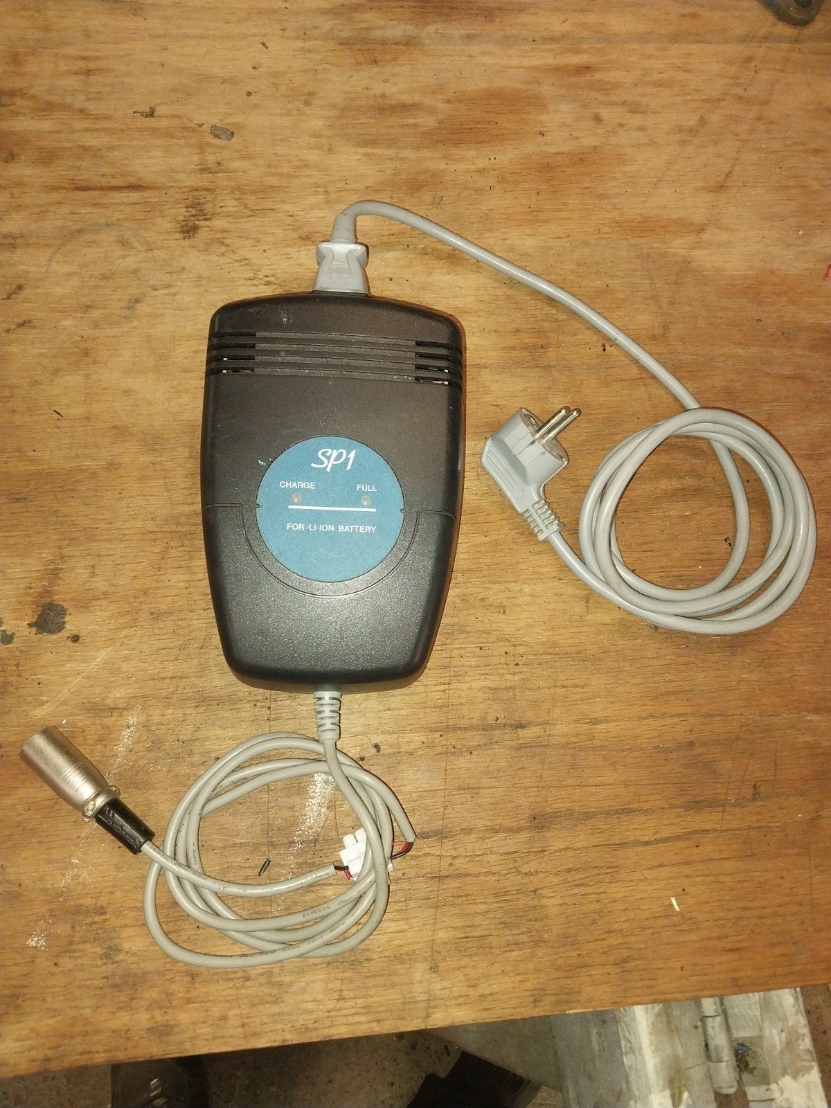 SP1 Fiets Acculader voor 25.2V Li-ion Accu's, Gebruikt