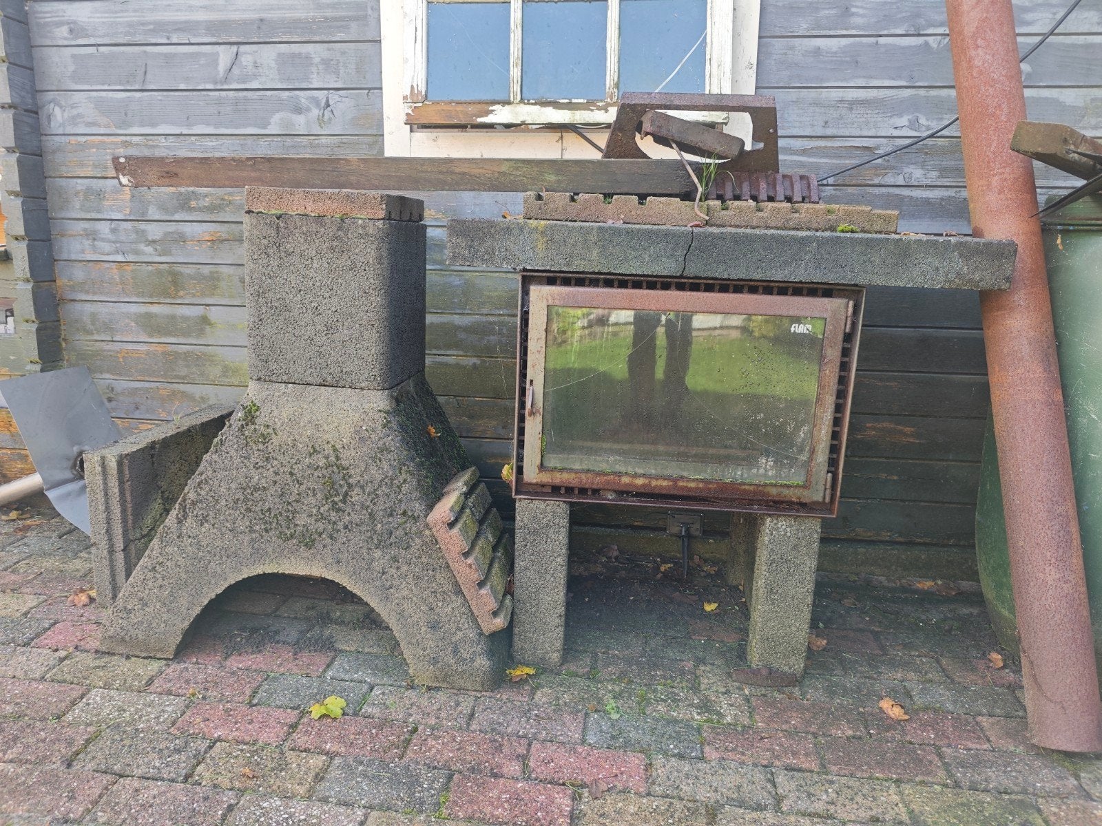 Buitenhaard/barbecue van beton met Flam inzet, Ophalen of Verzenden