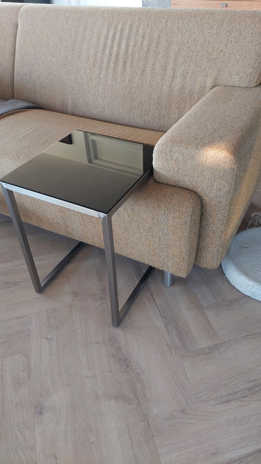 Bijzettafeltje van rvs met zwart glazen blad, Minder dan 55 cm, Vierkant, Modern, Ophalen