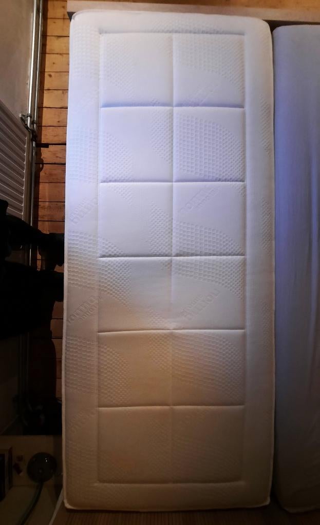 Net jaar-oud Norma Accent matras 90 x220, Ophalen, 90 cm, Eenpersoons, Zo goed als nieuw