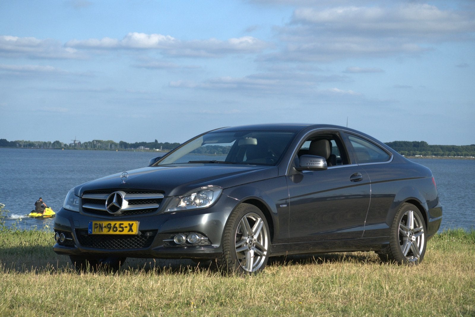 Mercedes-Benz C180, Achterwielaandrijving, 1800 kg, Zwart, 4 cilinders
